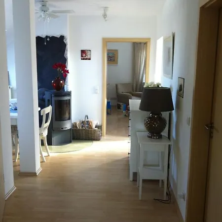 Dachstudio 4 Schlafplatze In Ruhiger Lage Nahe Am Zentrum Postbauer-Heng